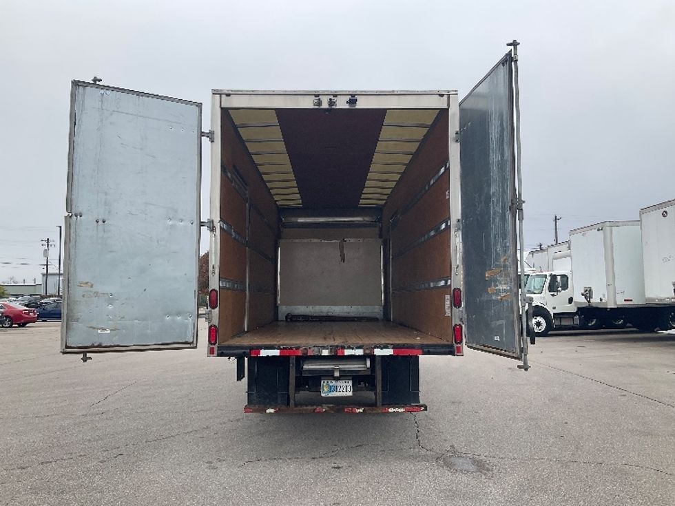 Medium Duty Box Truck-Light and Medium Duty Trucks-Isuzu-2020-NRR-Piqua-OH-101,079\n\t\tmiles-$ 48,750 - Image 8