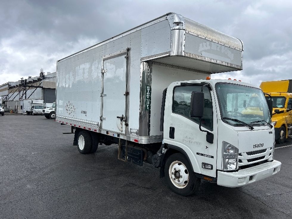 Medium Duty Box Truck-Light and Medium Duty Trucks-Isuzu-2020-NRR-Pittsburgh-PA-98,578\n\t\tmiles-$ 44,500 - Image 1