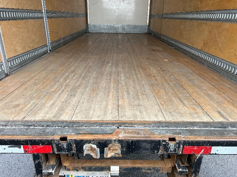 Medium Duty Box Truck-Light and Medium Duty Trucks-Isuzu-2020-NRR-Pittsburgh-PA-98,578\n\t\tmiles-$ 44,500 - Image 10