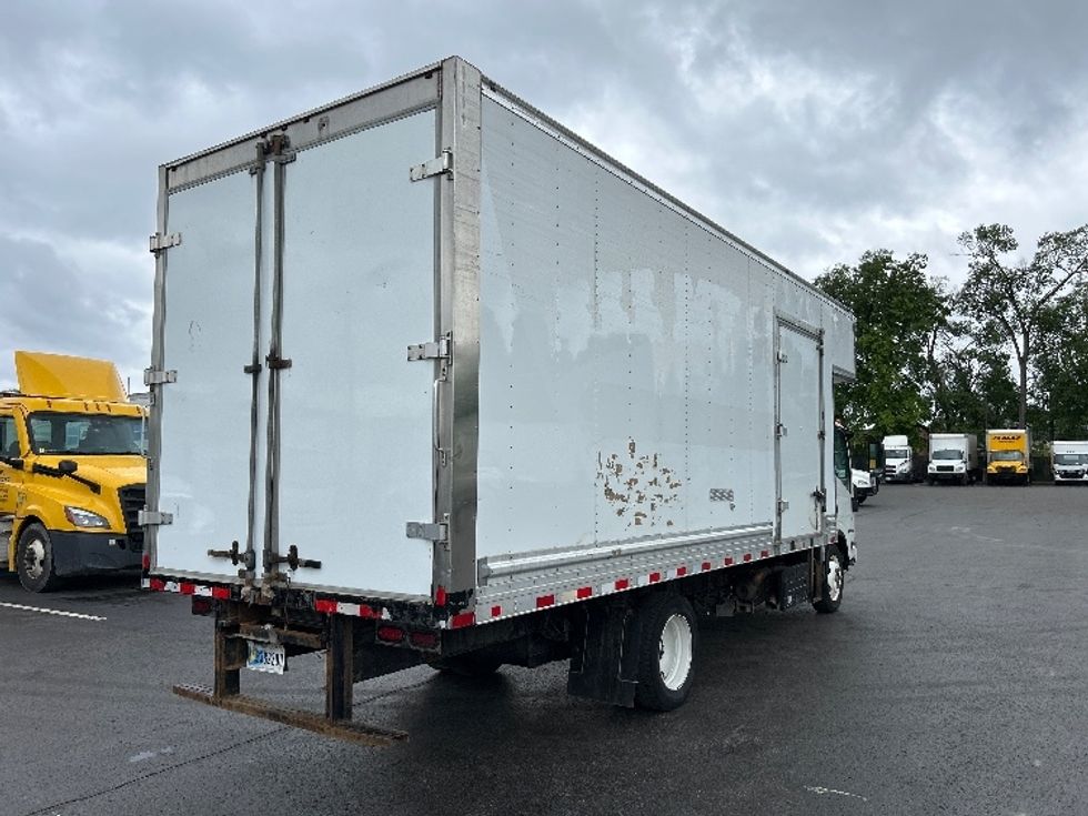 Medium Duty Box Truck-Light and Medium Duty Trucks-Isuzu-2020-NRR-Pittsburgh-PA-98,578\n\t\tmiles-$ 44,500 - Image 13