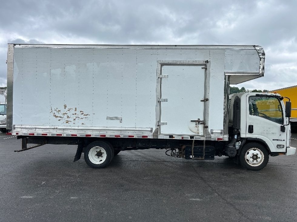Medium Duty Box Truck-Light and Medium Duty Trucks-Isuzu-2020-NRR-Pittsburgh-PA-98,578\n\t\tmiles-$ 44,500 - Image 15