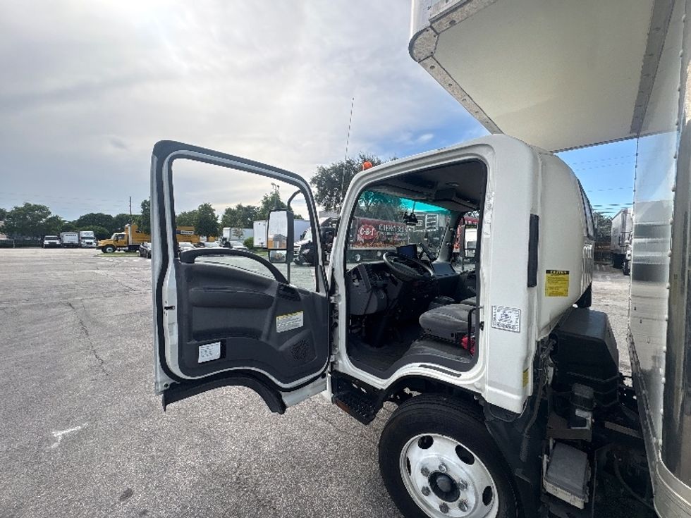 Medium Duty Box Truck-Light and Medium Duty Trucks-Isuzu-2020-NRR-Pompano Beach-FL-97,248\n\t\tmiles-$ 44,500 - Image 15