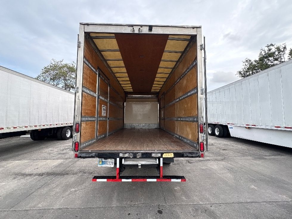 Medium Duty Box Truck-Light and Medium Duty Trucks-Isuzu-2020-NRR-Pompano Beach-FL-97,248\n\t\tmiles-$ 44,500 - Image 8