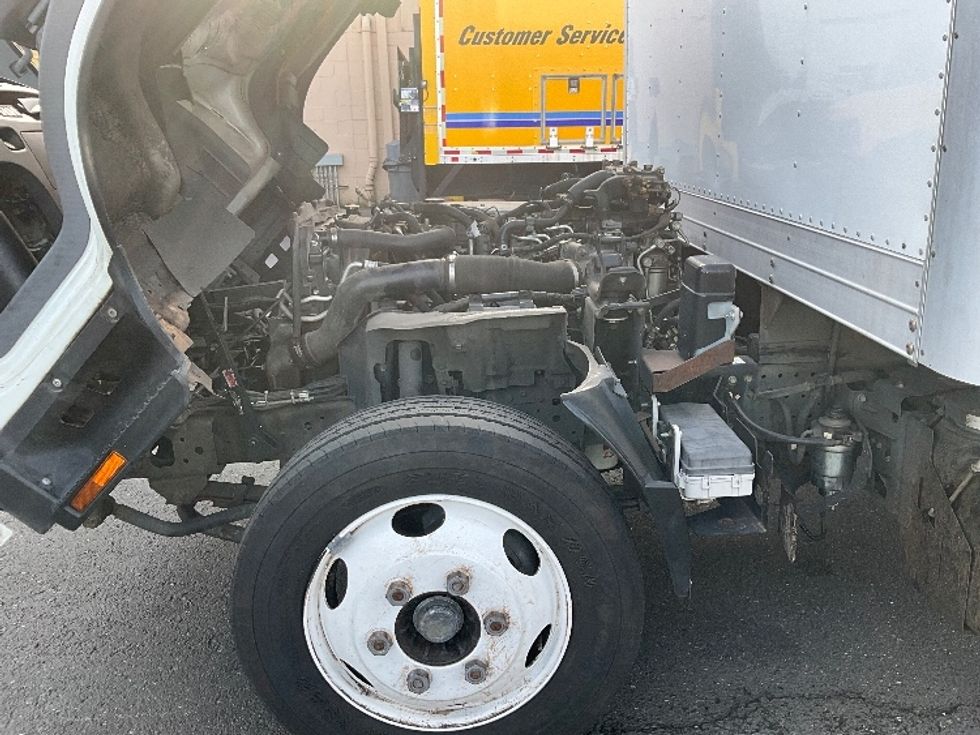 Medium Duty Box Truck-Light and Medium Duty Trucks-Isuzu-2020-NRR-Portland-OR-239,414\n\t\tmiles-$ 21,750 - Image 24