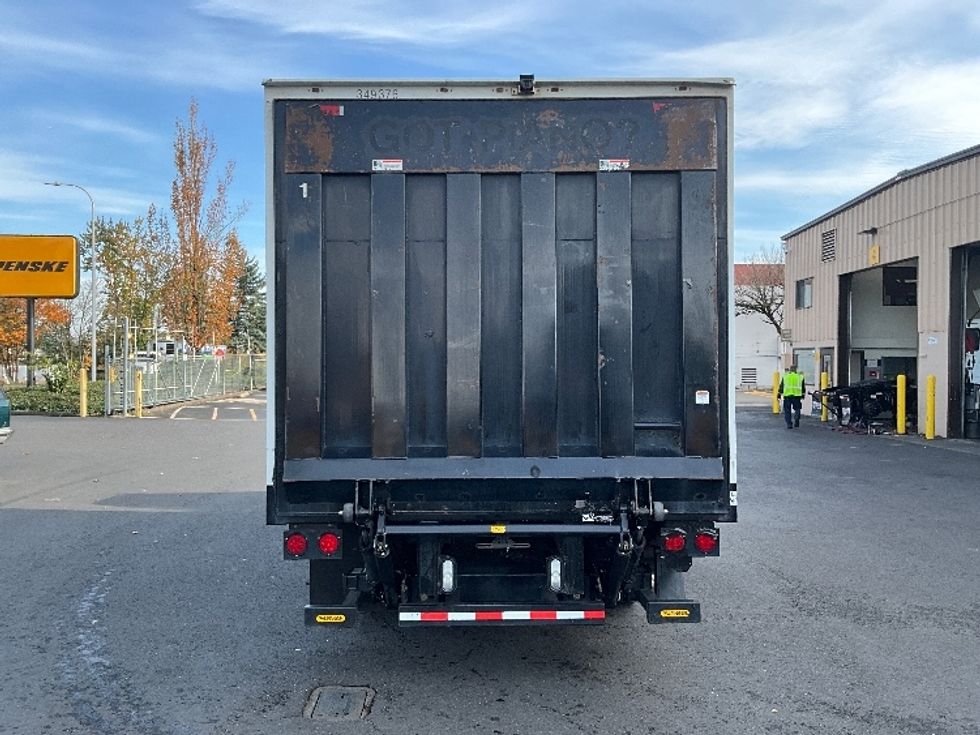 Medium Duty Box Truck-Light and Medium Duty Trucks-Isuzu-2020-NRR-Portland-OR-239,414\n\t\tmiles-$ 21,750 - Image 7