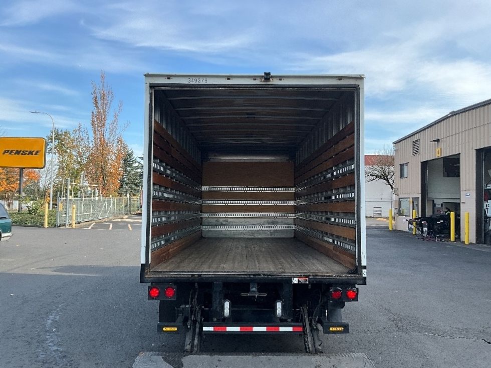 Medium Duty Box Truck-Light and Medium Duty Trucks-Isuzu-2020-NRR-Portland-OR-239,414\n\t\tmiles-$ 21,750 - Image 8