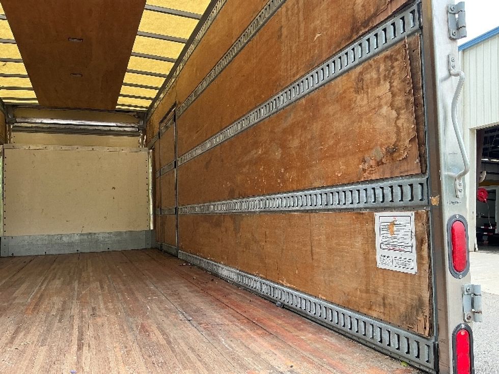 Medium Duty Box Truck-Light and Medium Duty Trucks-Isuzu-2020-NRR-Prince George-VA-135,725\n\t\tmiles-$ 42,250 - Image 12