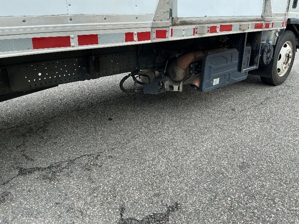Medium Duty Box Truck-Light and Medium Duty Trucks-Isuzu-2020-NRR-Prince George-VA-135,725\n\t\tmiles-$ 42,250 - Image 14