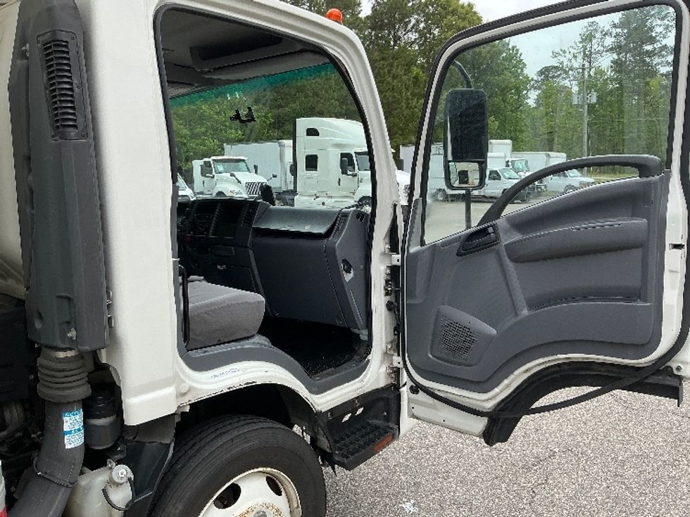Medium Duty Box Truck-Light and Medium Duty Trucks-Isuzu-2020-NRR-Prince George-VA-135,725\n\t\tmiles-$ 42,250 - Image 20
