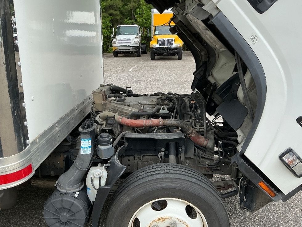 Medium Duty Box Truck-Light and Medium Duty Trucks-Isuzu-2020-NRR-Prince George-VA-135,725\n\t\tmiles-$ 42,250 - Image 23