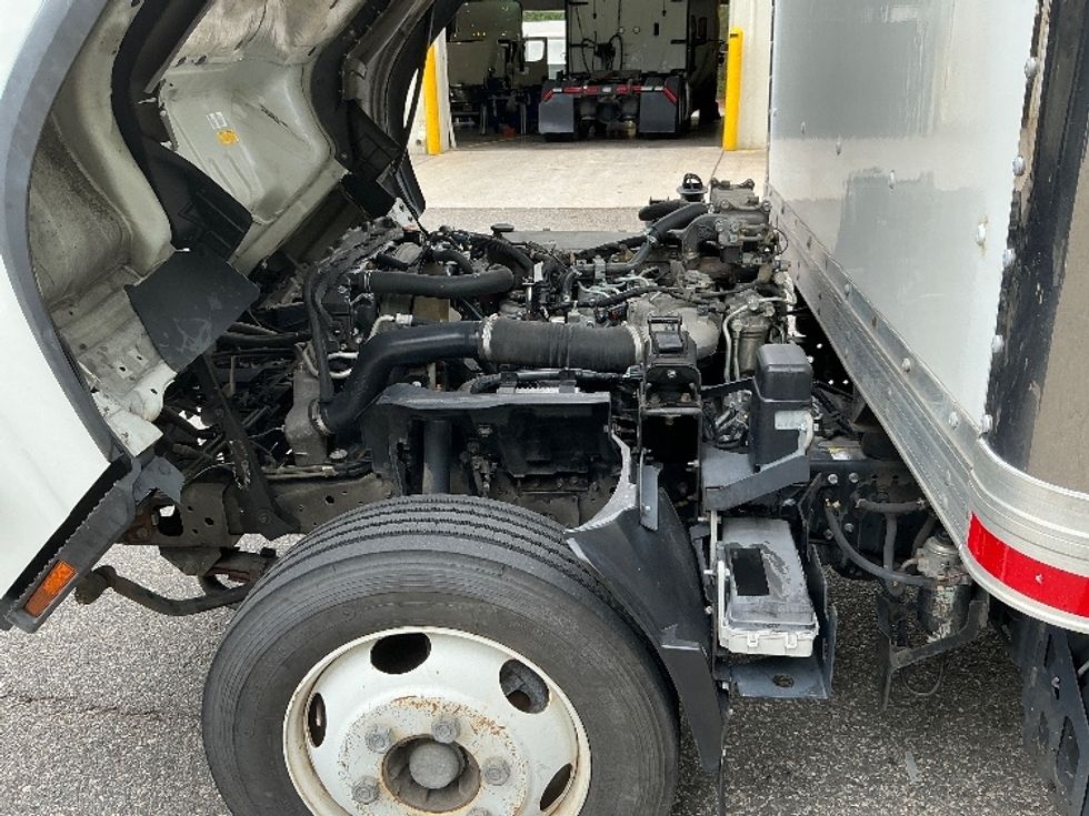 Medium Duty Box Truck-Light and Medium Duty Trucks-Isuzu-2020-NRR-Prince George-VA-135,725\n\t\tmiles-$ 42,250 - Image 24