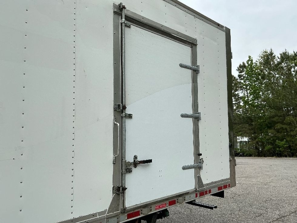 Medium Duty Box Truck-Light and Medium Duty Trucks-Isuzu-2020-NRR-Prince George-VA-135,725\n\t\tmiles-$ 42,250 - Image 26