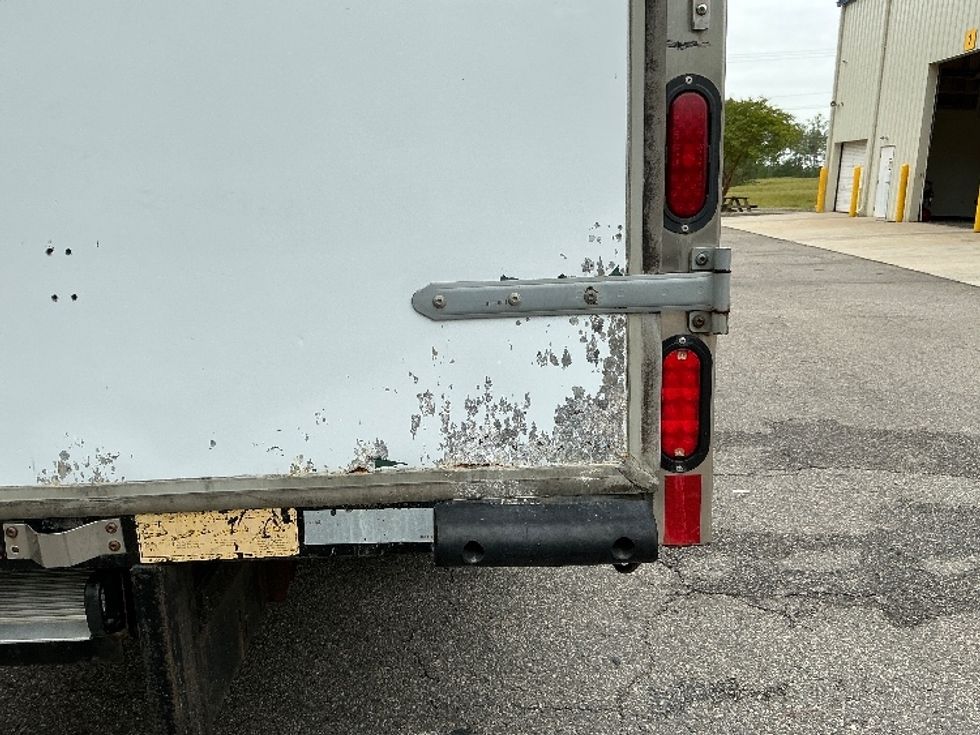 Medium Duty Box Truck-Light and Medium Duty Trucks-Isuzu-2020-NRR-Prince George-VA-135,725\n\t\tmiles-$ 42,250 - Image 27