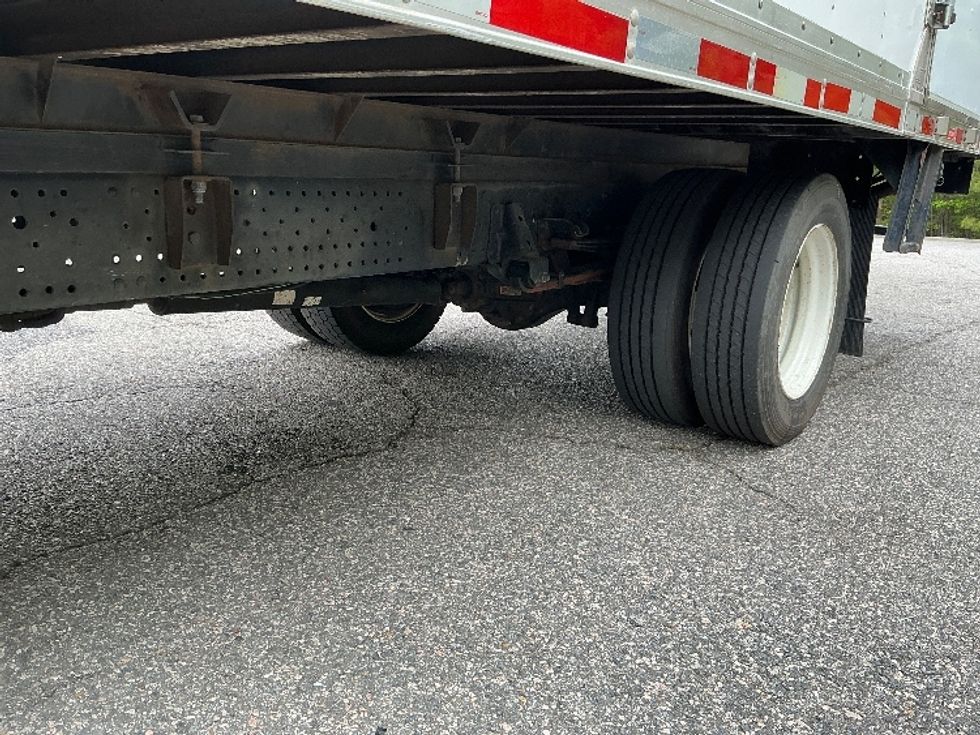 Medium Duty Box Truck-Light and Medium Duty Trucks-Isuzu-2020-NRR-Prince George-VA-135,725\n\t\tmiles-$ 42,250 - Image 5