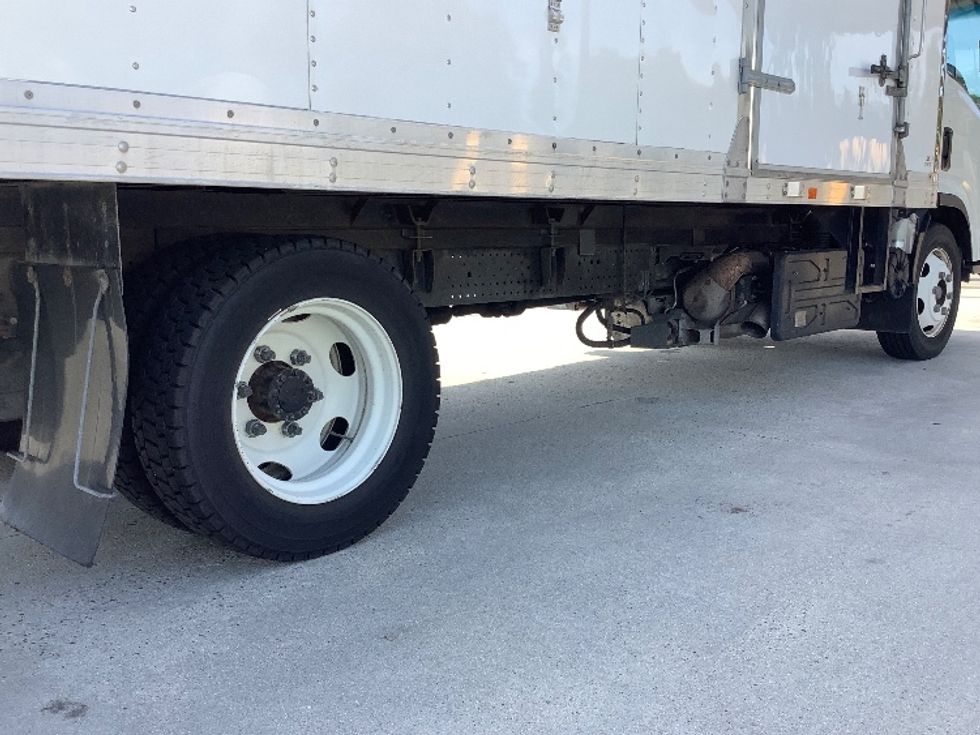 Medium Duty Box Truck-Light and Medium Duty Trucks-Isuzu-2020-NRR-Prince George-VA-68,321\n\t\tmiles-$ 51,500 - Image 14