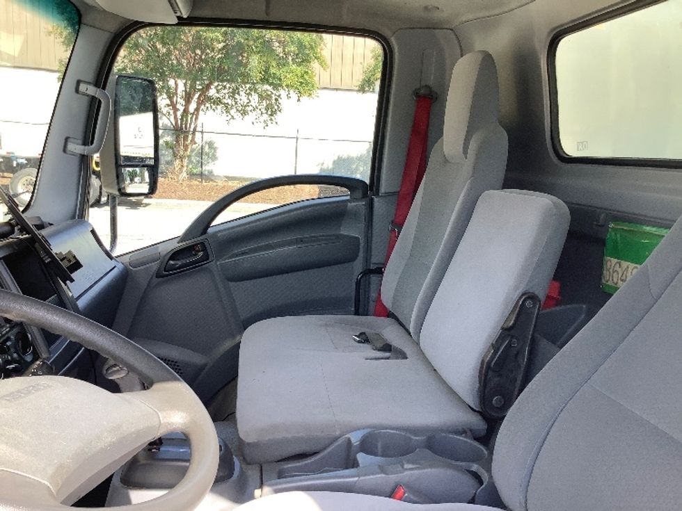 Medium Duty Box Truck-Light and Medium Duty Trucks-Isuzu-2020-NRR-Prince George-VA-68,321\n\t\tmiles-$ 51,500 - Image 19