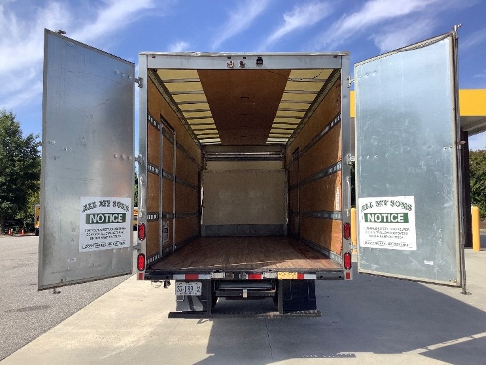 Medium Duty Box Truck-Light and Medium Duty Trucks-Isuzu-2020-NRR-Prince George-VA-68,321\n\t\tmiles-$ 51,500 - Image 9