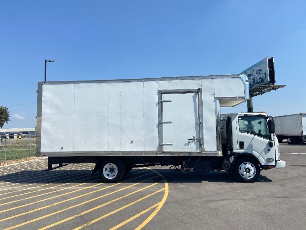 Medium Duty Box Truck-Light and Medium Duty Trucks-Isuzu-2020-NRR-San Antonio-TX-100,232\n\t\tmiles-$ 46,000 - Image 14
