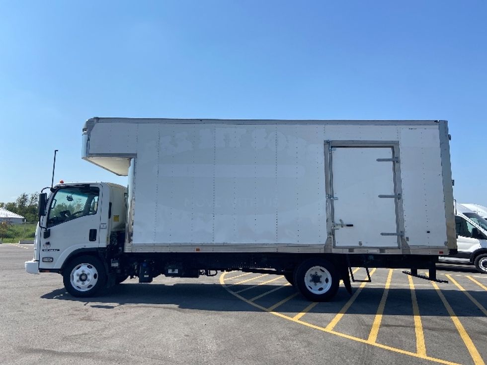 Medium Duty Box Truck-Light and Medium Duty Trucks-Isuzu-2020-NRR-San Antonio-TX-100,232\n\t\tmiles-$ 46,000 - Image 4