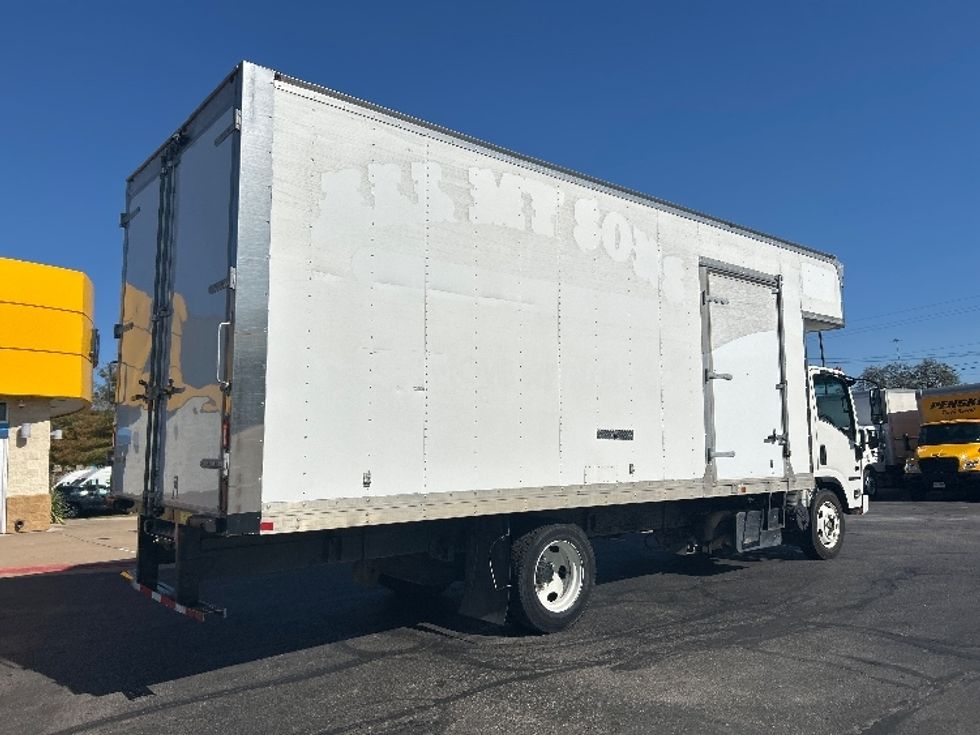 Medium Duty Box Truck-Light and Medium Duty Trucks-Isuzu-2020-NRR-San Antonio-TX-100,928\n\t\tmiles-$ 46,000 - Image 13