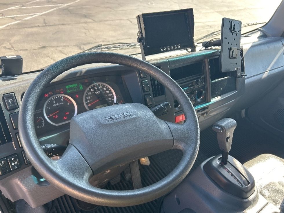 Medium Duty Box Truck-Light and Medium Duty Trucks-Isuzu-2020-NRR-San Antonio-TX-100,928\n\t\tmiles-$ 46,000 - Image 18