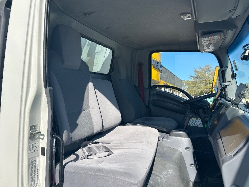 Medium Duty Box Truck-Light and Medium Duty Trucks-Isuzu-2020-NRR-San Antonio-TX-100,928\n\t\tmiles-$ 46,000 - Image 22