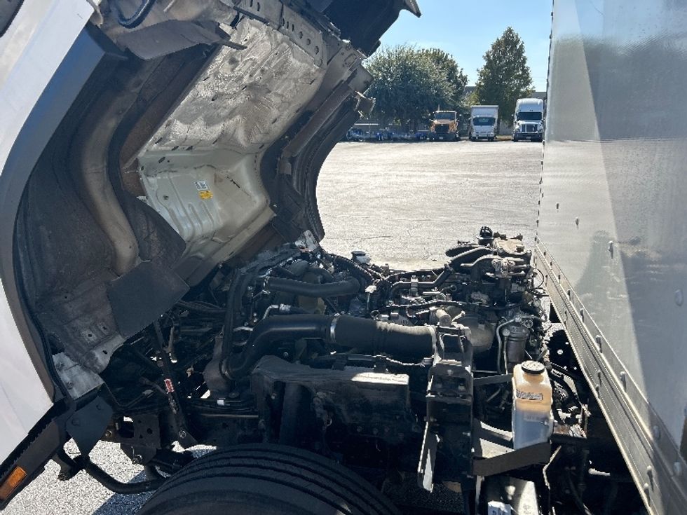 Medium Duty Box Truck-Light and Medium Duty Trucks-Isuzu-2020-NRR-San Antonio-TX-100,928\n\t\tmiles-$ 46,000 - Image 24