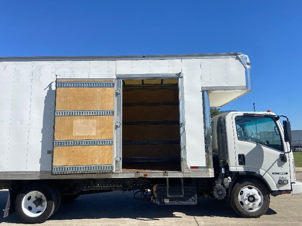 Medium Duty Box Truck-Light and Medium Duty Trucks-Isuzu-2020-NRR-San Antonio-TX-86,450\n\t\tmiles-$ 47,500 - Image 22