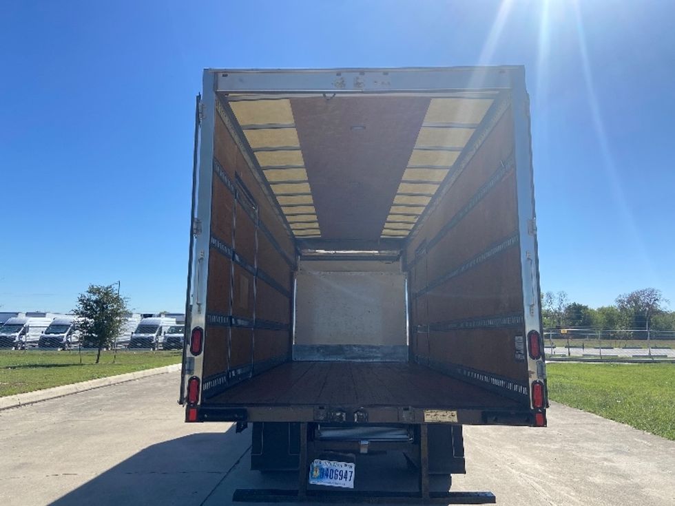 Medium Duty Box Truck-Light and Medium Duty Trucks-Isuzu-2020-NRR-San Antonio-TX-86,450\n\t\tmiles-$ 47,500 - Image 8