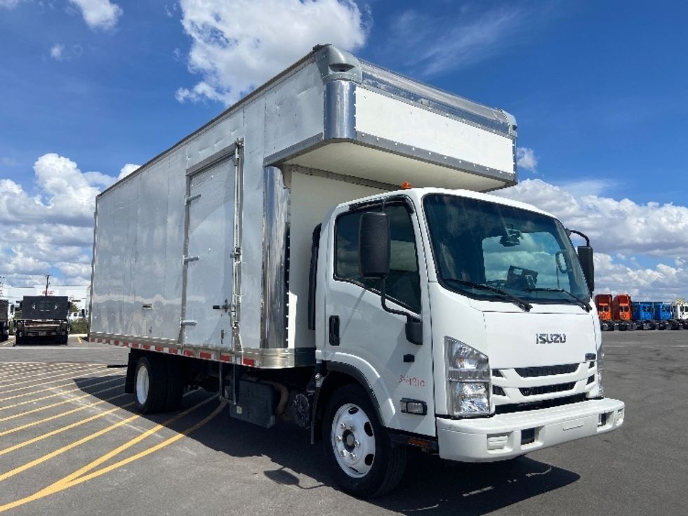 Medium Duty Box Truck-Light and Medium Duty Trucks-Isuzu-2020-NRR-San Antonio-TX-98,100\n\t\tmiles-$ 46,250 - Image 1