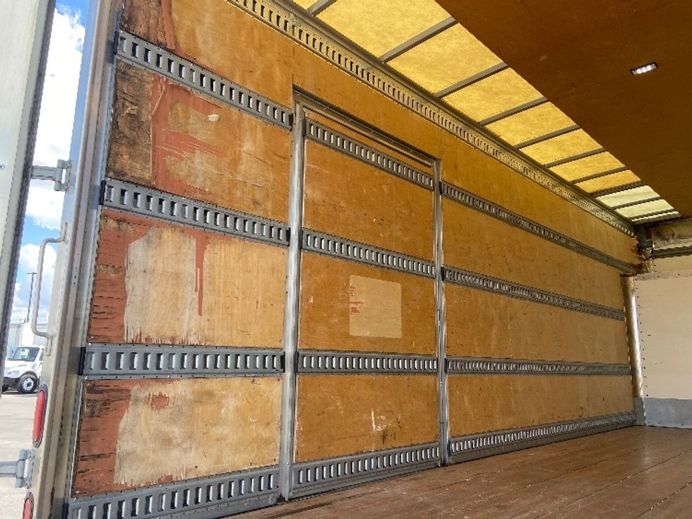 Medium Duty Box Truck-Light and Medium Duty Trucks-Isuzu-2020-NRR-San Antonio-TX-98,100\n\t\tmiles-$ 46,250 - Image 10