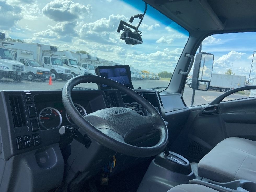 Medium Duty Box Truck-Light and Medium Duty Trucks-Isuzu-2020-NRR-San Antonio-TX-98,100\n\t\tmiles-$ 46,250 - Image 16