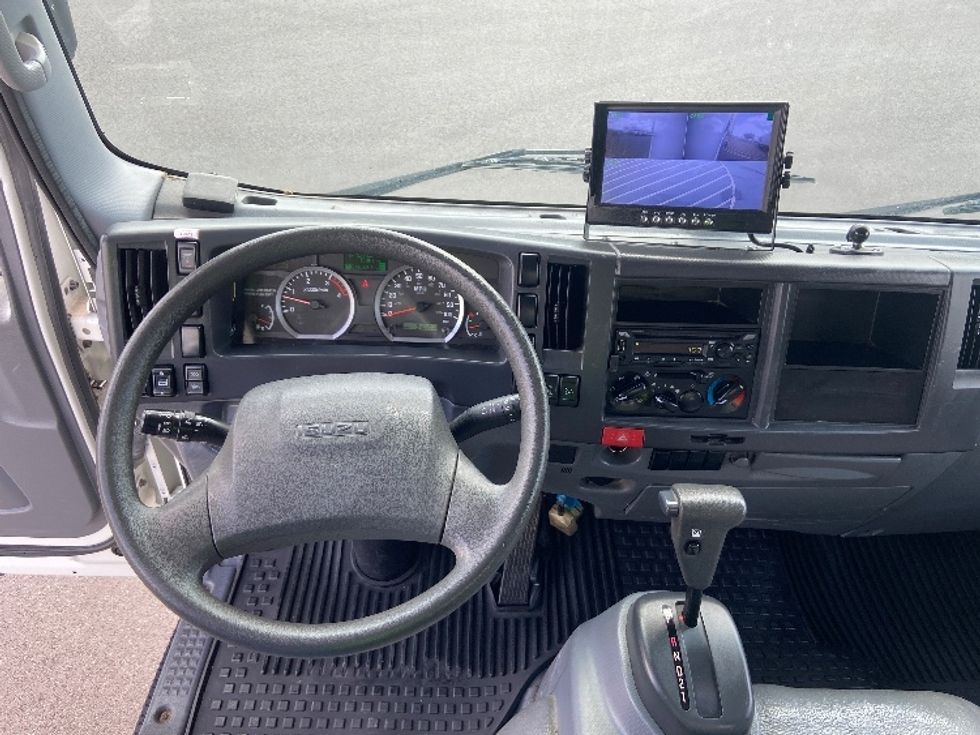 Medium Duty Box Truck-Light and Medium Duty Trucks-Isuzu-2020-NRR-San Antonio-TX-98,100\n\t\tmiles-$ 46,250 - Image 17
