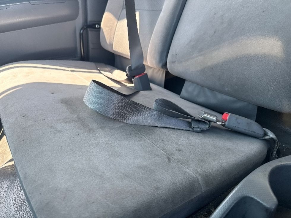 Medium Duty Box Truck-Light and Medium Duty Trucks-Isuzu-2020-NRR-San Marcos-CA-150,159\n\t\tmiles-$ 41,750 - Image 28