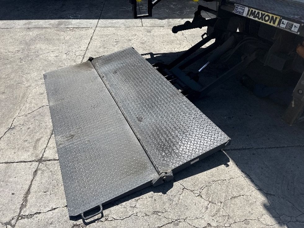 Medium Duty Box Truck-Light and Medium Duty Trucks-Isuzu-2020-NRR-San Marcos-CA-150,159\n\t\tmiles-$ 41,750 - Image 9