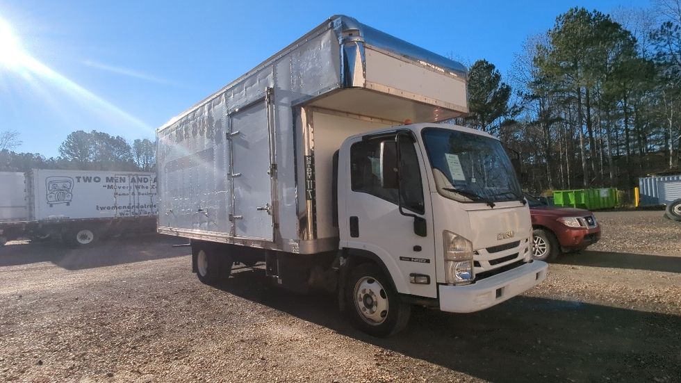 Medium Duty Box Truck-Light and Medium Duty Trucks-Isuzu-2020-NRR-Suwanee-GA-106,511\n\t\tmiles-$ 45,250 - Image 1