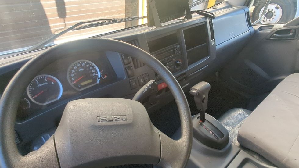 Medium Duty Box Truck-Light and Medium Duty Trucks-Isuzu-2020-NRR-Suwanee-GA-106,511\n\t\tmiles-$ 45,250 - Image 16