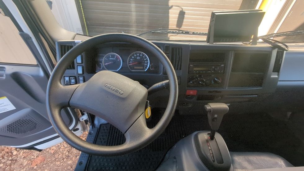 Medium Duty Box Truck-Light and Medium Duty Trucks-Isuzu-2020-NRR-Suwanee-GA-106,511\n\t\tmiles-$ 45,250 - Image 17