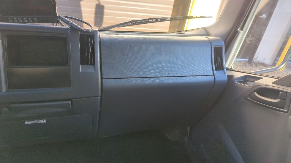 Medium Duty Box Truck-Light and Medium Duty Trucks-Isuzu-2020-NRR-Suwanee-GA-106,511\n\t\tmiles-$ 45,250 - Image 20