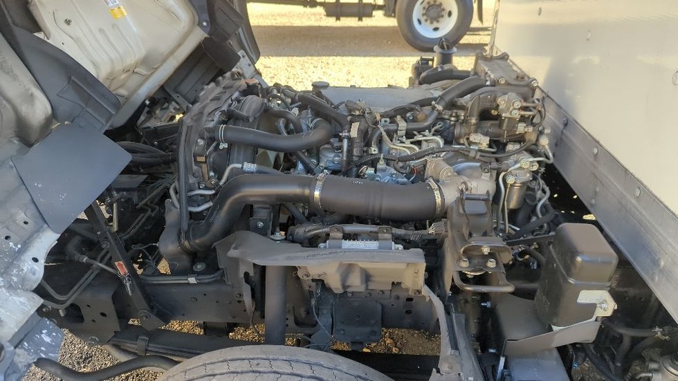 Medium Duty Box Truck-Light and Medium Duty Trucks-Isuzu-2020-NRR-Suwanee-GA-106,511\n\t\tmiles-$ 45,250 - Image 23