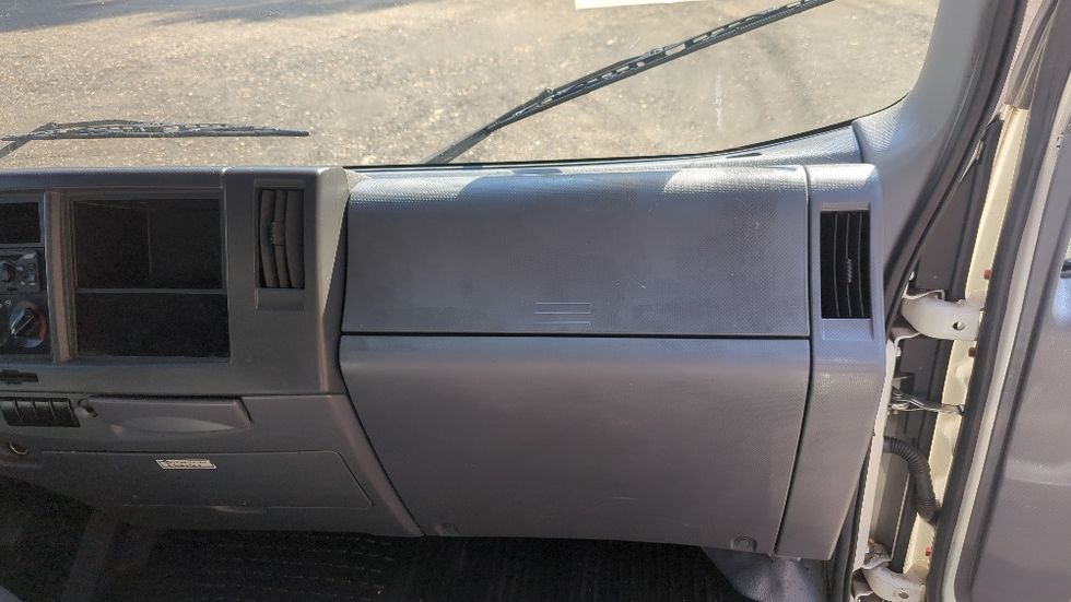 Medium Duty Box Truck-Light and Medium Duty Trucks-Isuzu-2020-NRR-Suwanee-GA-119,845\n\t\tmiles-$ 44,000 - Image 20