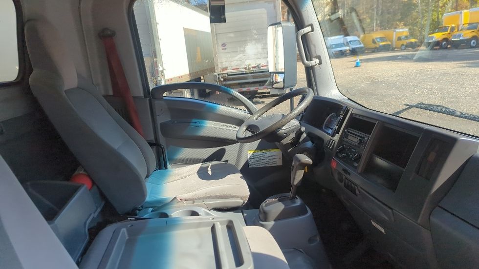 Medium Duty Box Truck-Light and Medium Duty Trucks-Isuzu-2020-NRR-Suwanee-GA-119,845\n\t\tmiles-$ 44,000 - Image 21