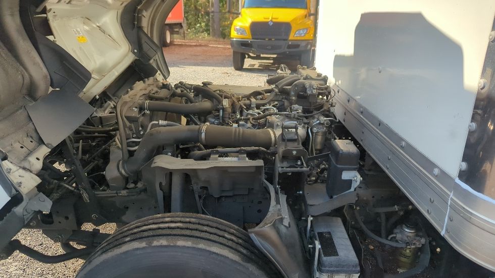 Medium Duty Box Truck-Light and Medium Duty Trucks-Isuzu-2020-NRR-Suwanee-GA-119,845\n\t\tmiles-$ 44,000 - Image 23