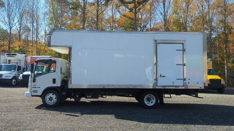 Medium Duty Box Truck-Light and Medium Duty Trucks-Isuzu-2020-NRR-Suwanee-GA-119,845\n\t\tmiles-$ 44,000 - Image 4