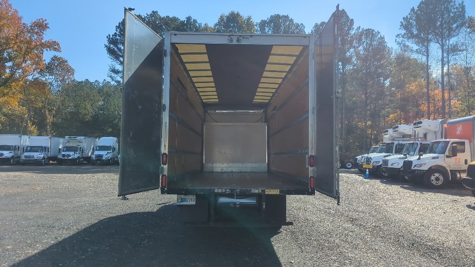 Medium Duty Box Truck-Light and Medium Duty Trucks-Isuzu-2020-NRR-Suwanee-GA-119,845\n\t\tmiles-$ 44,000 - Image 8