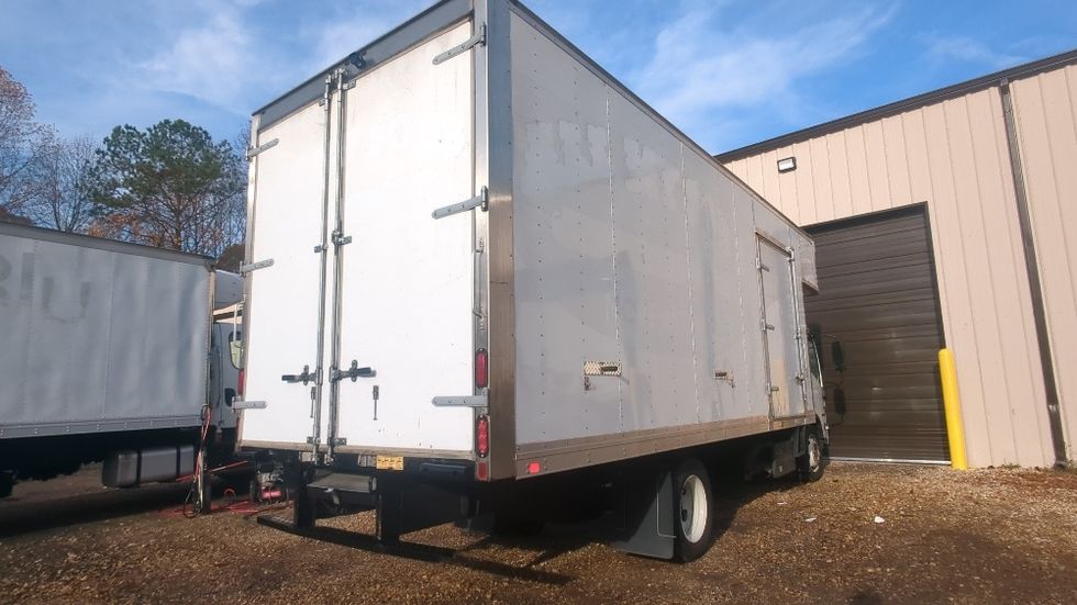 Medium Duty Box Truck-Light and Medium Duty Trucks-Isuzu-2020-NRR-Suwanee-GA-84,012\n\t\tmiles-$ 50,750 - Image 12