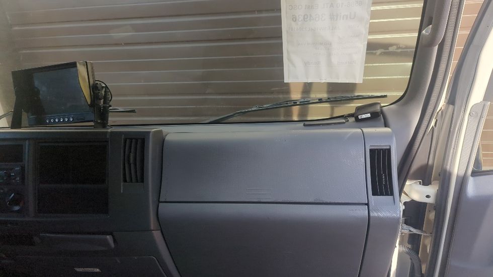 Medium Duty Box Truck-Light and Medium Duty Trucks-Isuzu-2020-NRR-Suwanee-GA-84,012\n\t\tmiles-$ 50,750 - Image 20