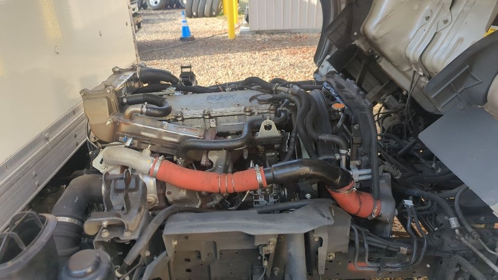 Medium Duty Box Truck-Light and Medium Duty Trucks-Isuzu-2020-NRR-Suwanee-GA-84,012\n\t\tmiles-$ 50,750 - Image 22