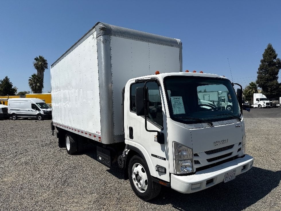 Medium Duty Box Truck-Light and Medium Duty Trucks-Isuzu-2020-NRR-West Sacramento-CA-116,623\n\t\tmiles-$ 44,250 - Image 1