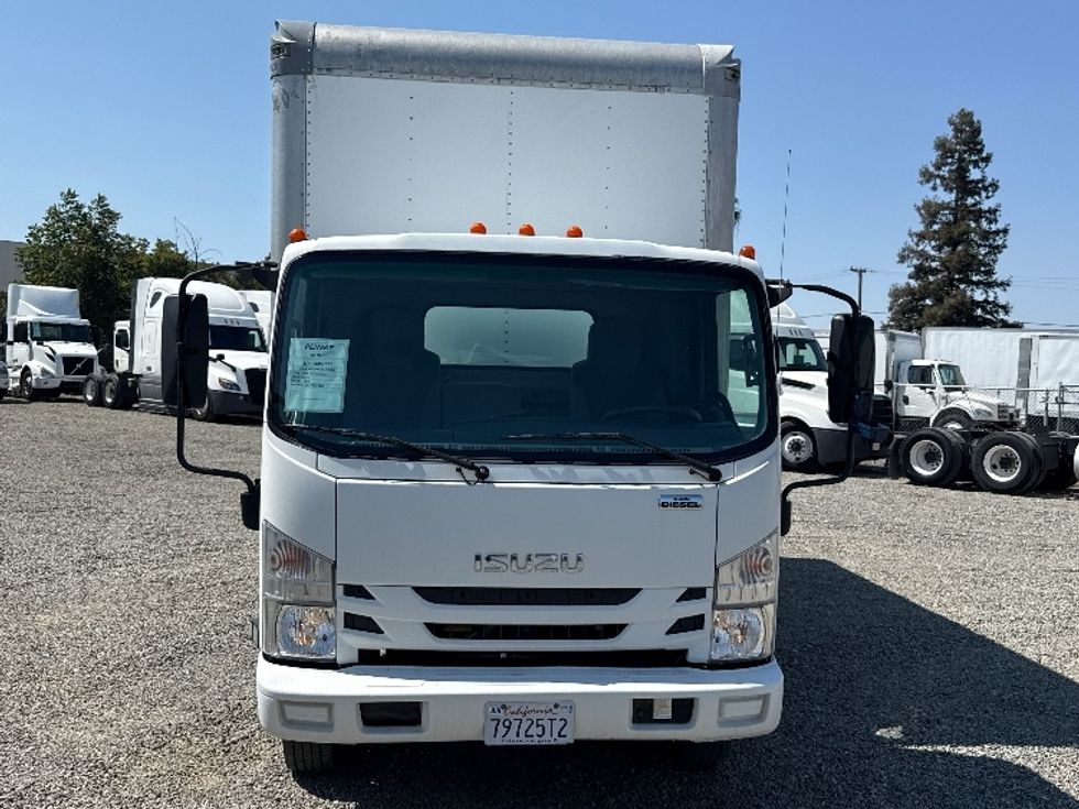 Medium Duty Box Truck-Light and Medium Duty Trucks-Isuzu-2020-NRR-West Sacramento-CA-116,623\n\t\tmiles-$ 44,250 - Image 2